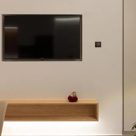 Apartment Billmar Luxury In The Center Of Gythio
